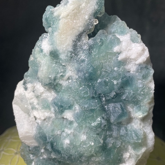 Raw crystal cluster- 2 sided 5”x4”x2”GREEN FLUORITE baby cubes calcite UV react